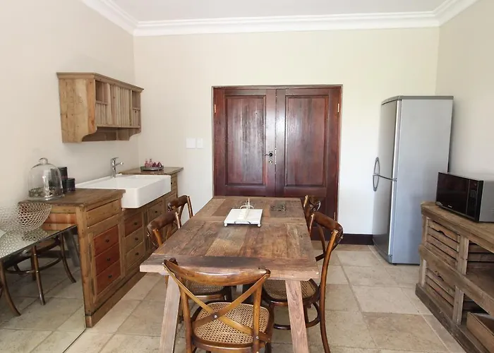 Alphen Drive Apartments