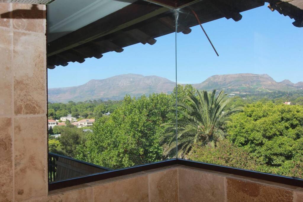 Alphen Drive Le Cap