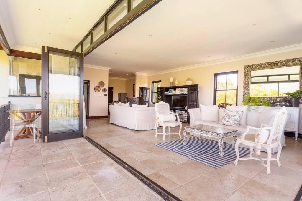 Alphen Drive *