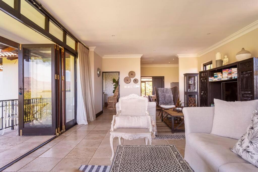 Alphen Drive *