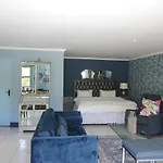 Alphen Drive Apartments